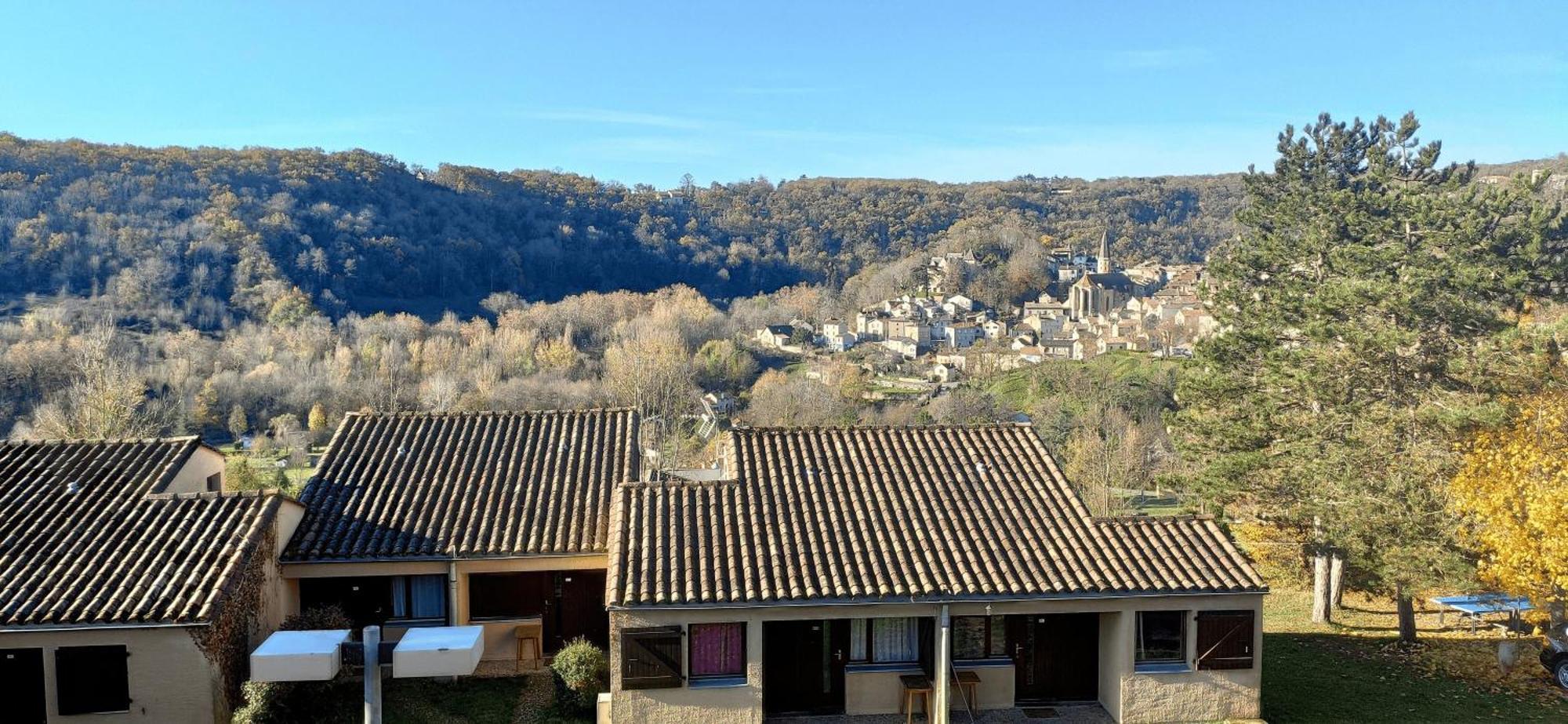 Village Bord De Ciel Caylus Exterior foto